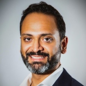 Webinar hosting presenter 