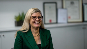 Webinar hosting presenter 