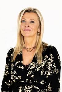 1762424086-95b45b5e3b174a55