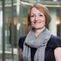 Webinar hosting presenter 