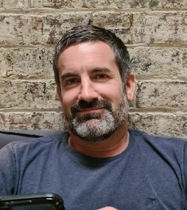 Webinar hosting presenter 