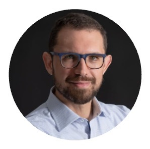 Webinar hosting presenter 