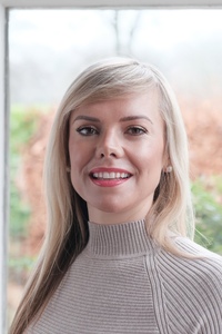 Webinar hosting presenter 