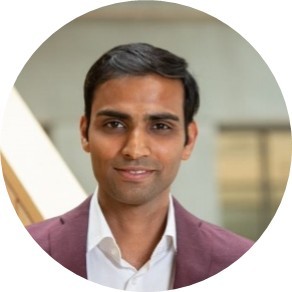 Webinar hosting presenter 