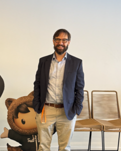 1739229090-bf54b2b01bb1019b