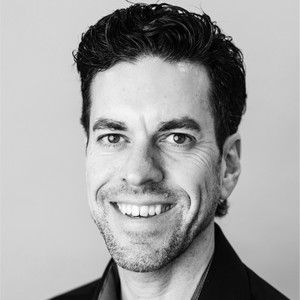 Webinar hosting presenter 