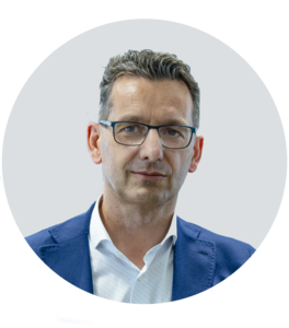 Webinar hosting presenter 