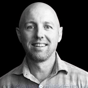 Webinar hosting presenter 