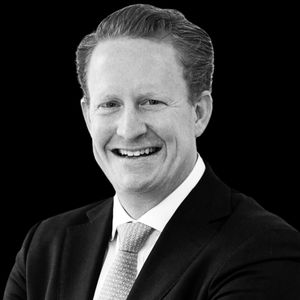 Webinar hosting presenter 