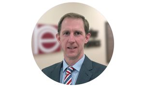 Webinar hosting presenter 