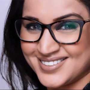 Webinar hosting presenter 