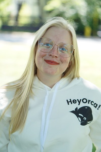 Webinar hosting presenter 