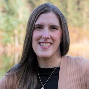 Webinar hosting presenter Anjanette Barr