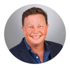 Webinar hosting presenter 