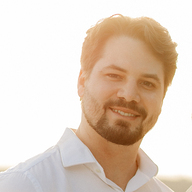 Webinar hosting presenter 