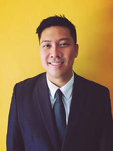 Webinar hosting presenter 