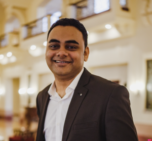 Webinar hosting presenter 