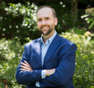 Webinar hosting presenter 