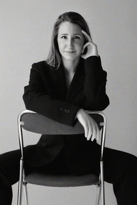 Webinar hosting presenter 