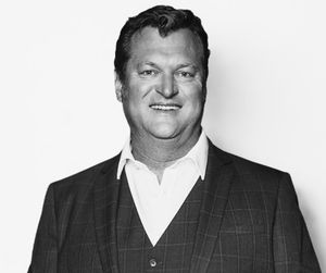 Webinar hosting presenter 