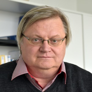 Webinar hosting presenter 