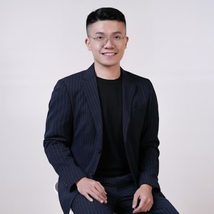 Webinar hosting presenter 