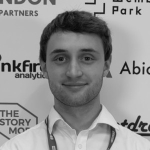 Webinar hosting presenter 