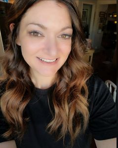 Webinar hosting presenter 