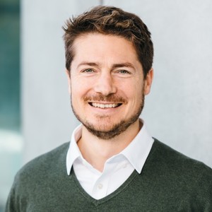 Webinar hosting presenter 