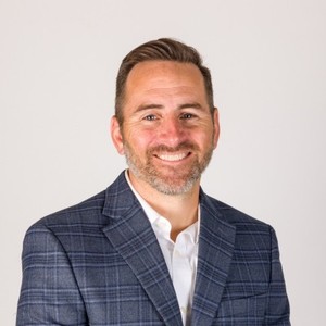 Webinar hosting presenter 