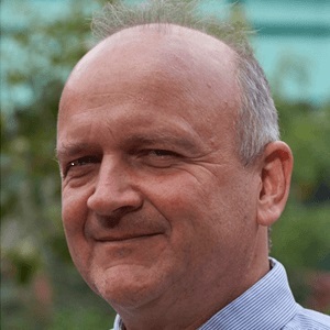 Webinar hosting presenter 