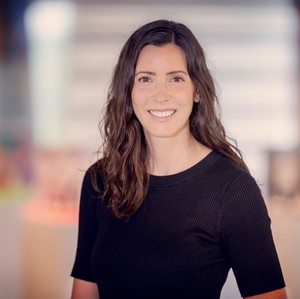 Webinar hosting presenter Kristin M