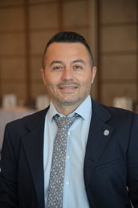 Webinar hosting presenter 