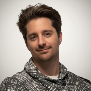 Webinar hosting presenter 