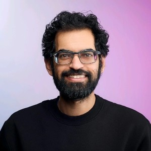 Webinar hosting presenter 