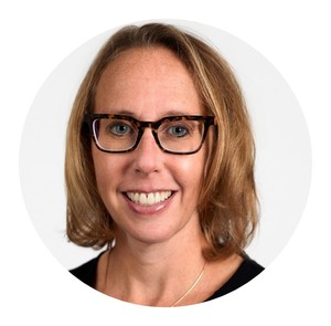 Webinar hosting presenter 