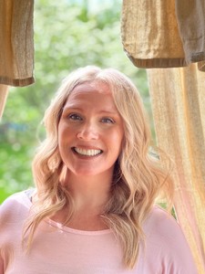 Webinar hosting presenter 