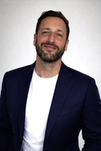 Webinar hosting presenter 