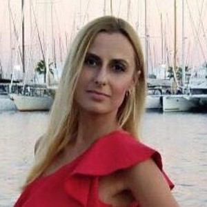 Webinar hosting presenter 