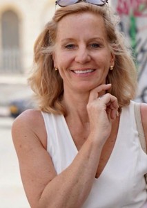 Webinar hosting presenter 