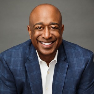 Webinar hosting presenter 