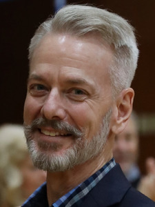 Webinar hosting presenter 