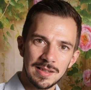 Webinar hosting presenter MARKUS-HESS-08ABFBE0