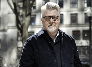 Webinar hosting presenter 