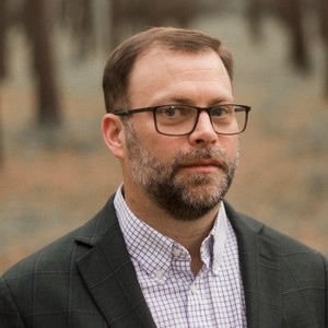 Webinar hosting presenter 