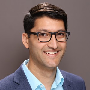 Webinar hosting presenter 