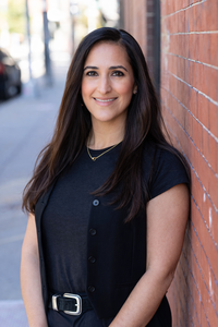 Webinar hosting presenter 