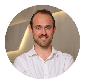 Webinar hosting presenter 