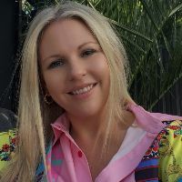 Webinar hosting presenter 