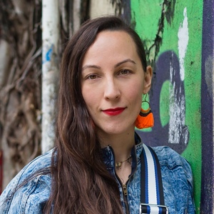 Webinar hosting presenter 